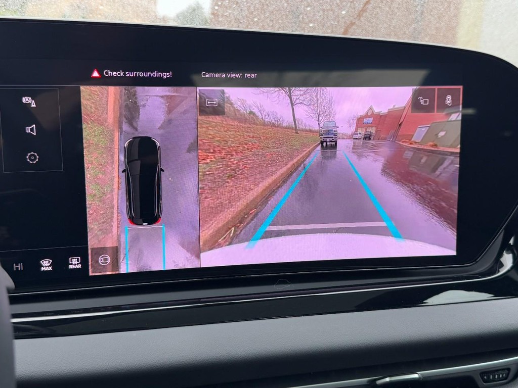 Audi A5 Vehicle Full-screen Gallery Image 22