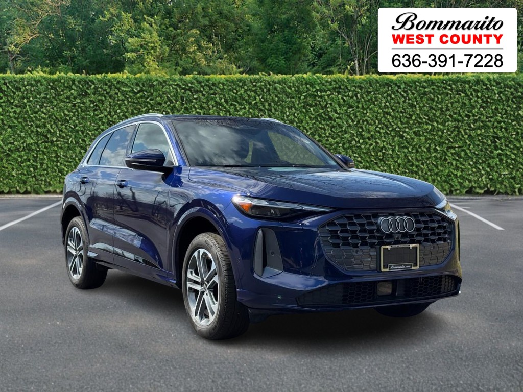 2025 Audi Q5 quattro Premium 40 TFSI
