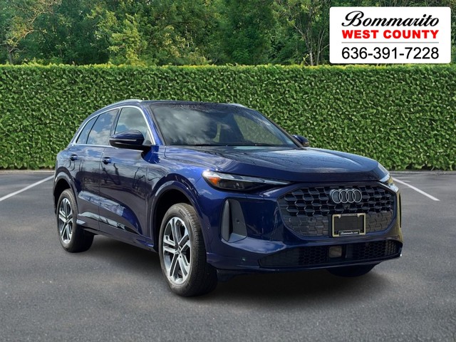 Ellisville MO 2025 Audi Q5 more details - audi q5