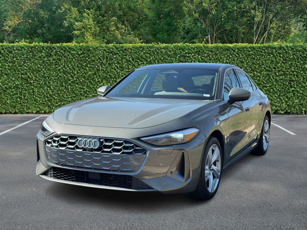 Audi A5 Vehicle Full-screen Gallery Image 06