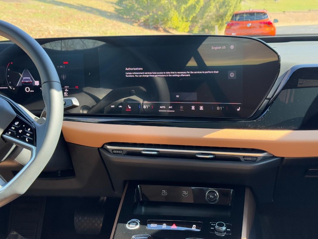 Audi A5 Vehicle Full-screen Gallery Image 13