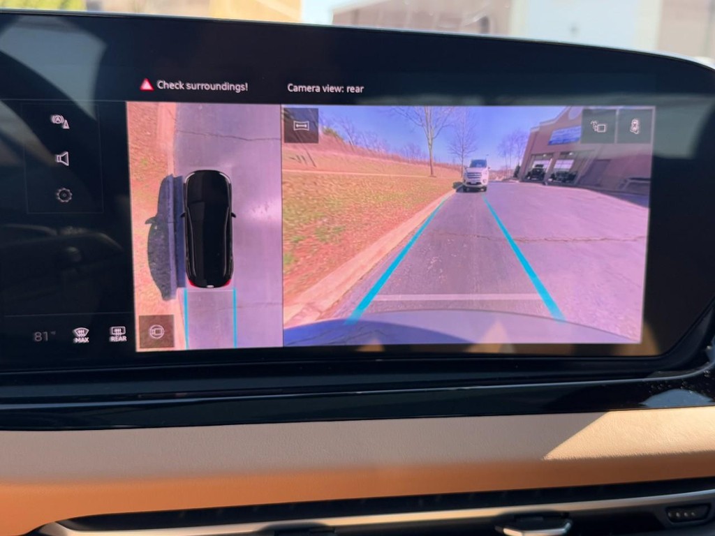 Audi A5 Vehicle Full-screen Gallery Image 22