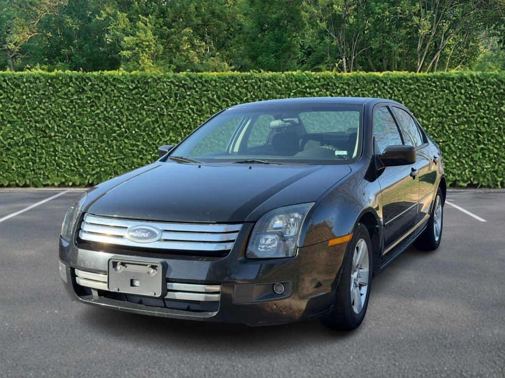 Ford Fusion Vehicle Full-screen Gallery Image 06