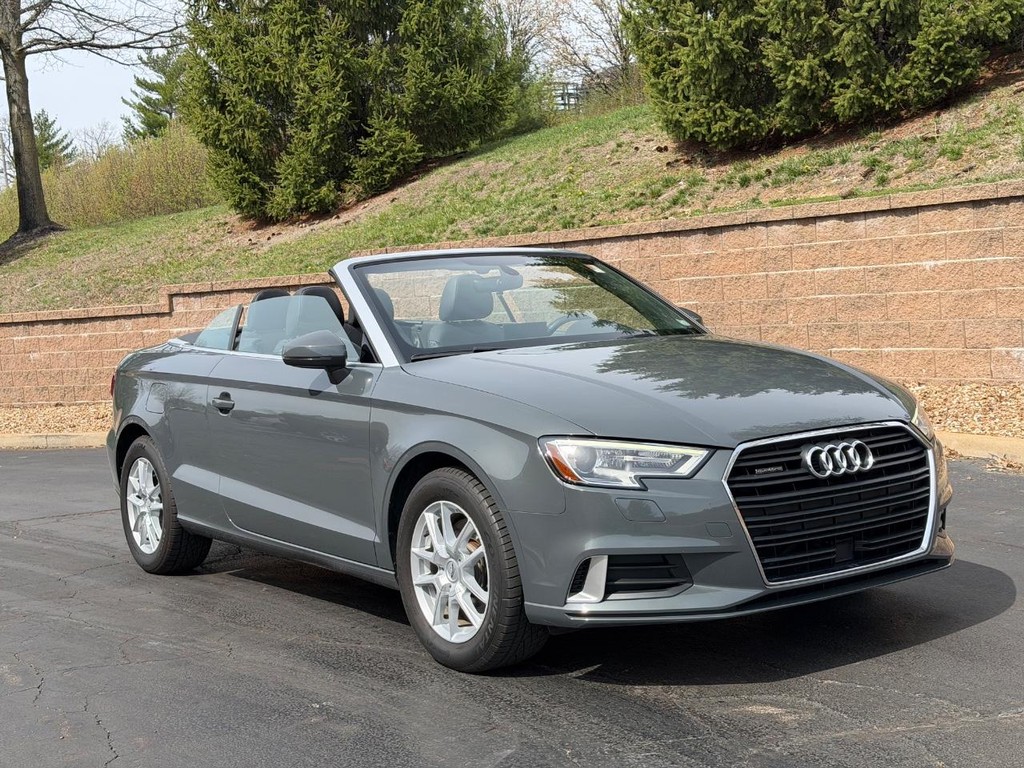 Audi A3 Cabriolet Vehicle Full-screen Gallery Image 10
