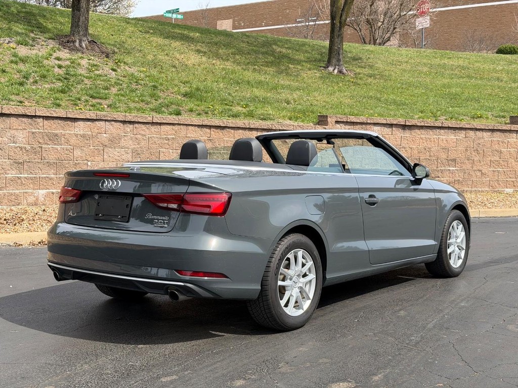 Audi A3 Cabriolet Vehicle Full-screen Gallery Image 12