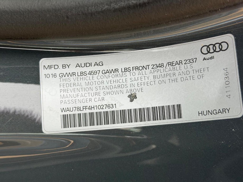 Audi A3 Cabriolet Vehicle Full-screen Gallery Image 26