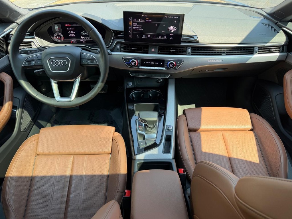 Audi A5 Sportback Vehicle Full-screen Gallery Image 11