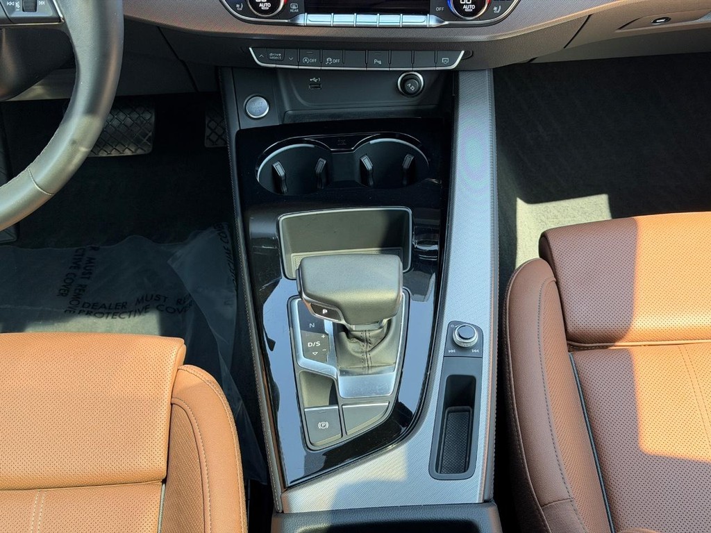 Audi A5 Sportback Vehicle Full-screen Gallery Image 14