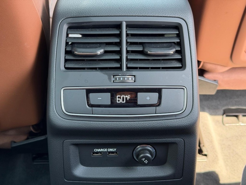 Audi A5 Sportback Vehicle Full-screen Gallery Image 15