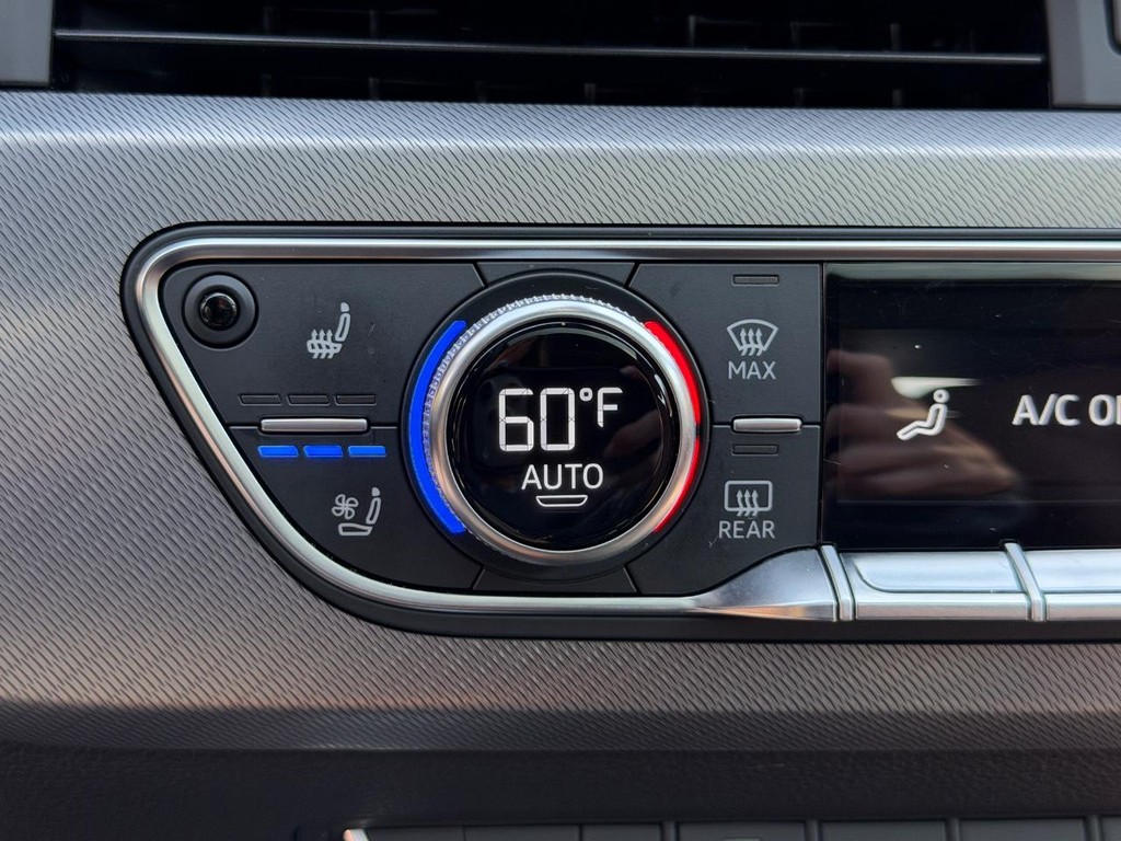 Audi A5 Sportback Vehicle Full-screen Gallery Image 24