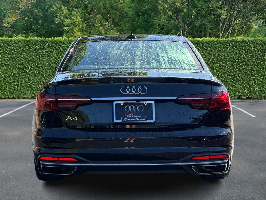 Audi A4 Sedan Vehicle Full-screen Gallery Image 04