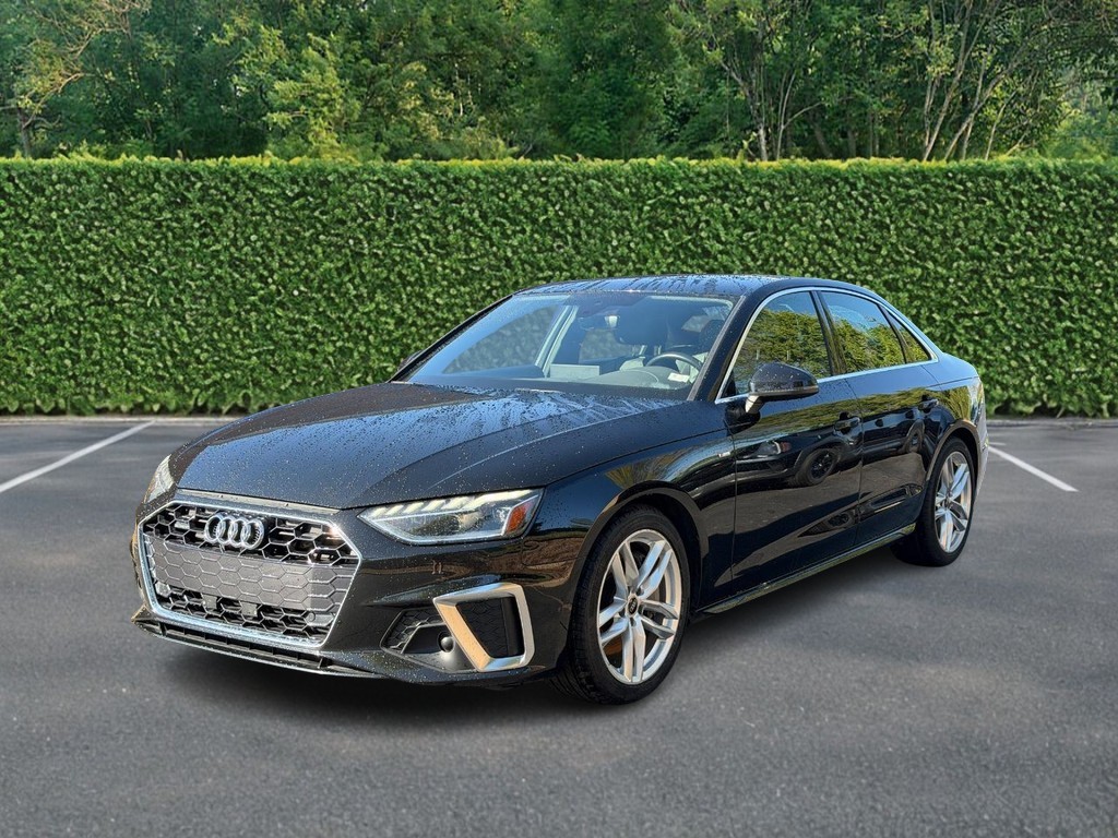 Audi A4 Sedan Vehicle Full-screen Gallery Image 07