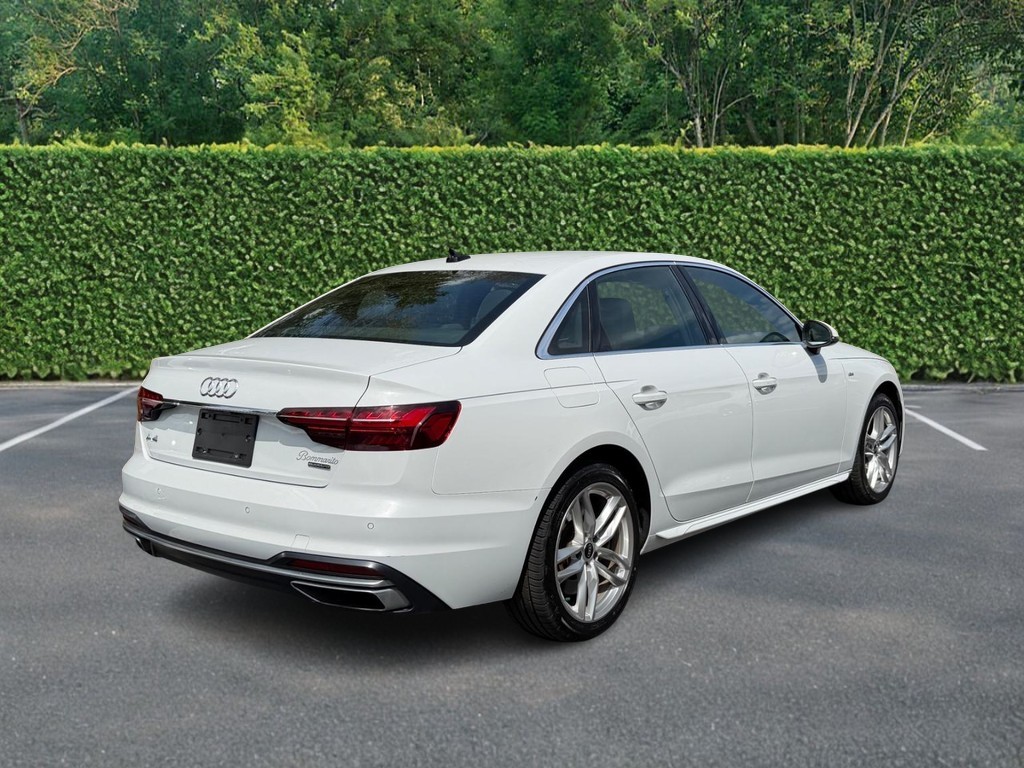 Audi A4 Sedan Vehicle Full-screen Gallery Image 03