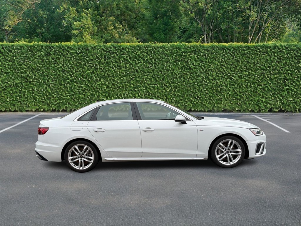 Audi A4 Sedan Vehicle Full-screen Gallery Image 02
