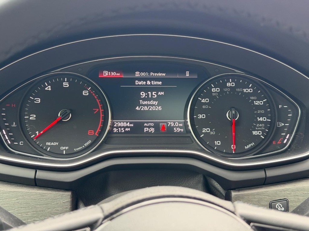 Audi A4 Sedan Vehicle Full-screen Gallery Image 20