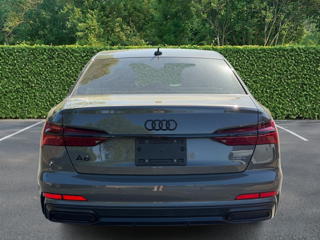 Audi A6 Sedan Vehicle Full-screen Gallery Image 05