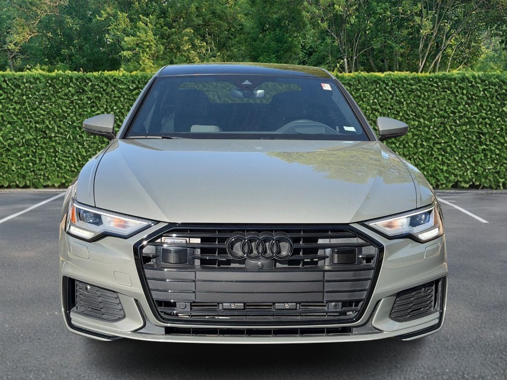 Audi A6 Sedan Vehicle Full-screen Gallery Image 09