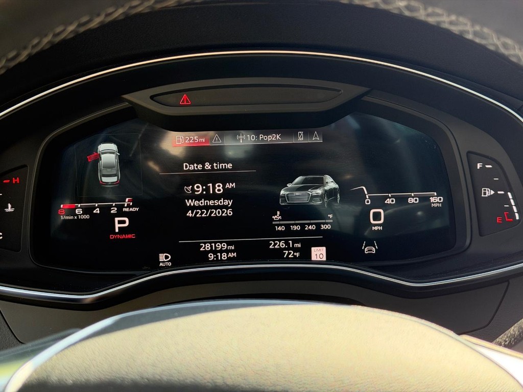 Audi A6 Sedan Vehicle Full-screen Gallery Image 21