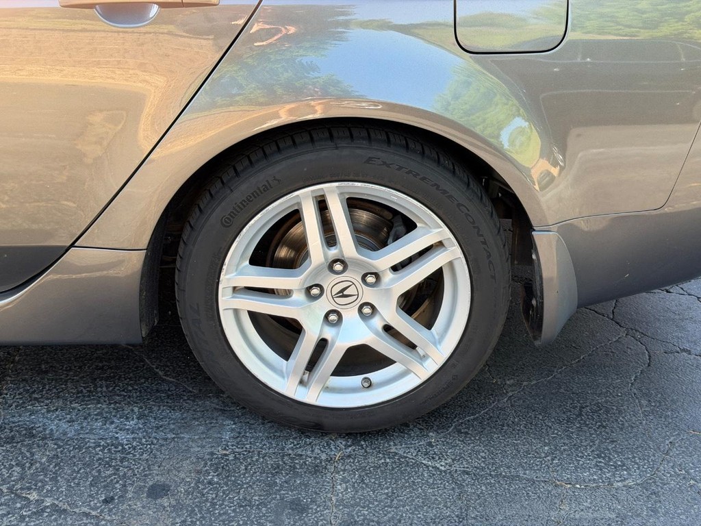 Acura TL Vehicle Full-screen Gallery Image 07
