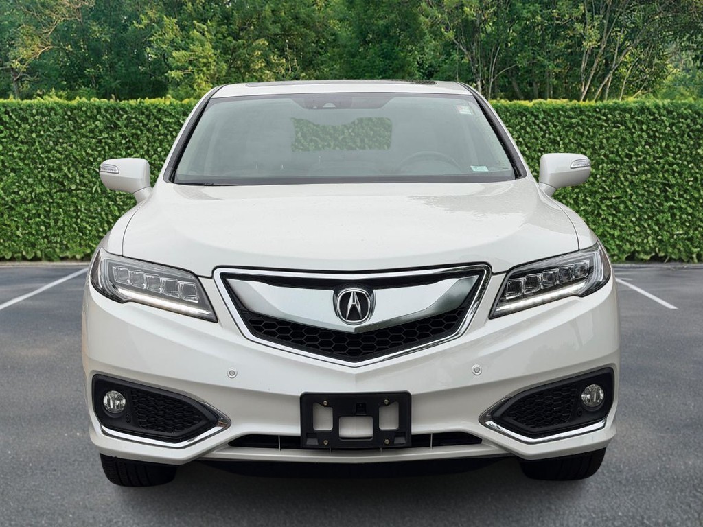 Acura RDX Vehicle Full-screen Gallery Image 09