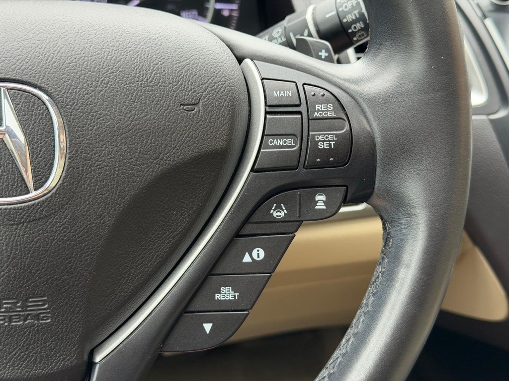 Acura RDX Vehicle Full-screen Gallery Image 19
