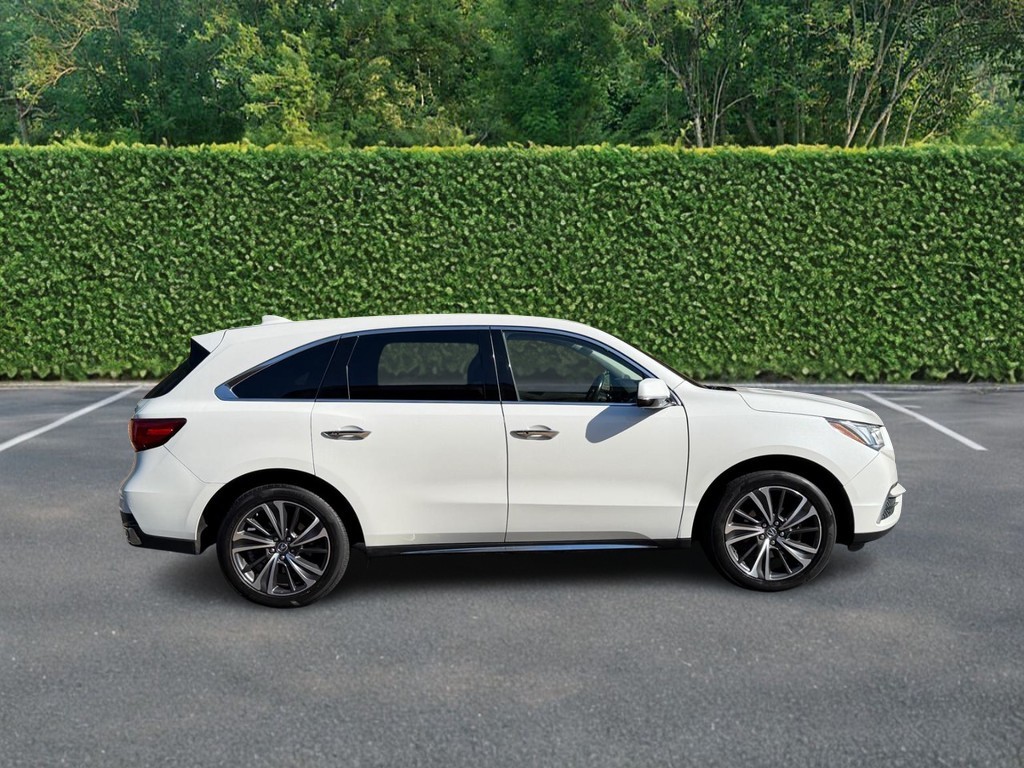 Acura MDX Vehicle Full-screen Gallery Image 02