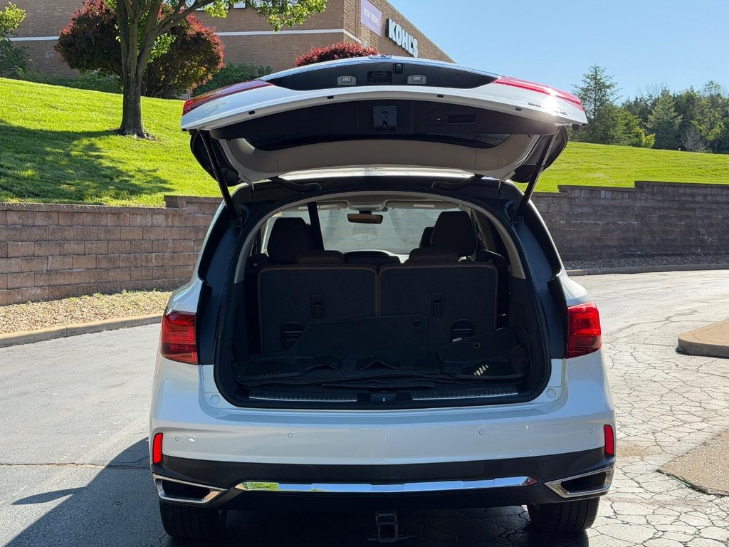 Acura MDX Vehicle Full-screen Gallery Image 04
