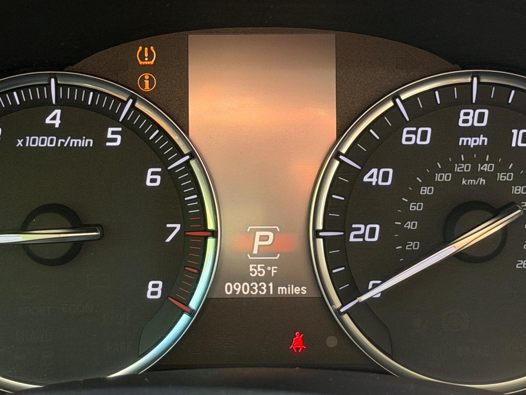 Acura MDX Vehicle Full-screen Gallery Image 22