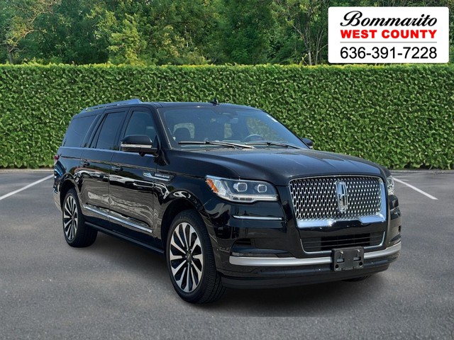 Ellisville MO 2022 Lincoln Navigator L more details - lincoln navigator l