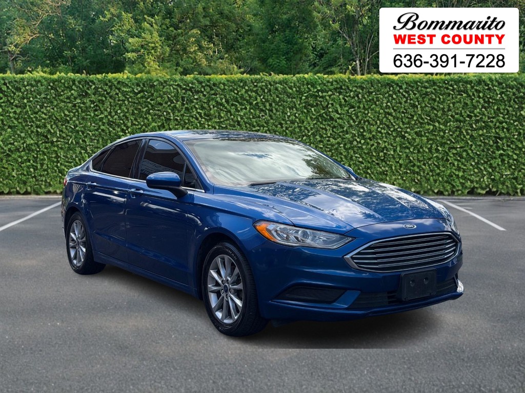 Lightning Blue 2017 Ford Fusion SE Sedan Front-Wheel Drive Automatic
