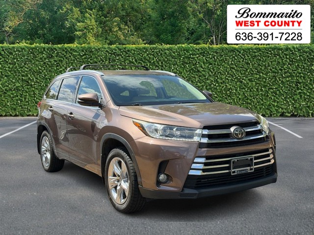 Ellisville MO 2018 Toyota Highlander more details - toyota highlander