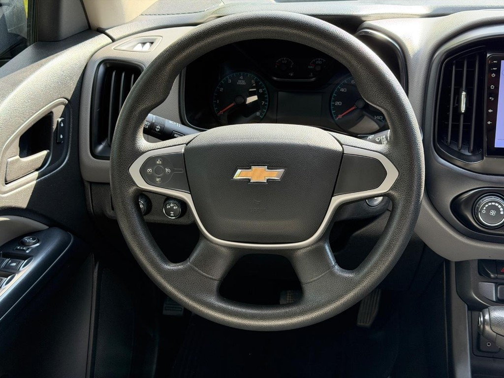 Chevrolet Colorado Vehicle Full-screen Gallery Image 12