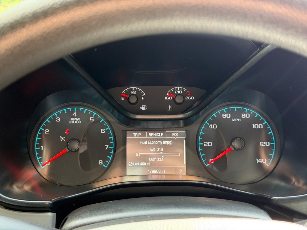 Chevrolet Colorado Vehicle Full-screen Gallery Image 18