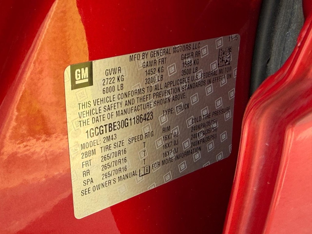 Chevrolet Colorado Vehicle Full-screen Gallery Image 22