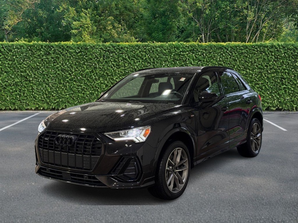 Audi Q3 Vehicle Full-screen Gallery Image 08