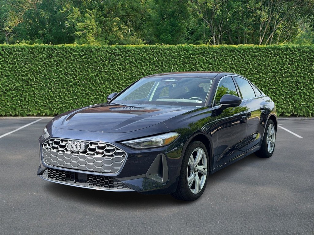 Audi A5 Vehicle Full-screen Gallery Image 07