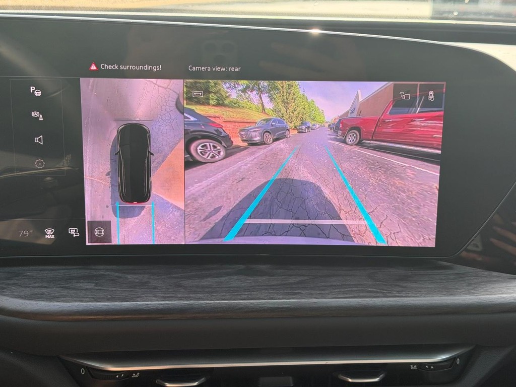 Audi Q5 Vehicle Full-screen Gallery Image 20