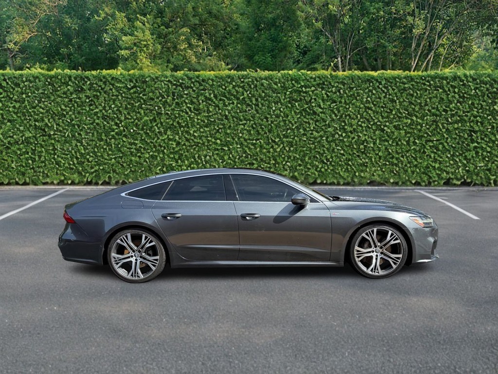 Audi A7 Vehicle Full-screen Gallery Image 02
