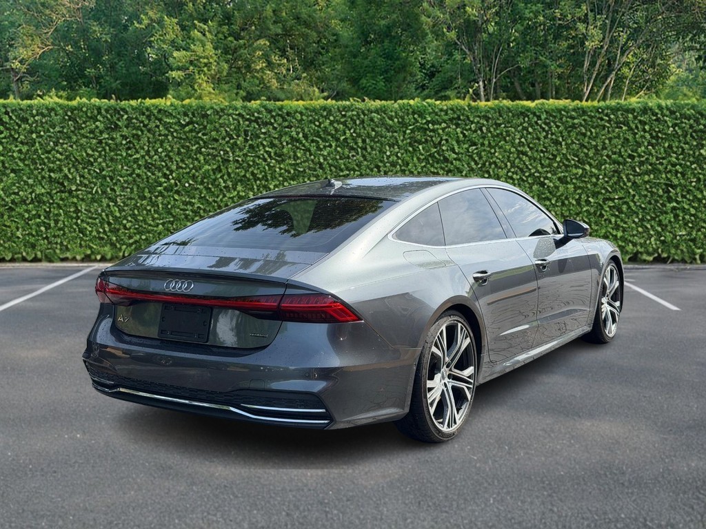 Audi A7 Vehicle Full-screen Gallery Image 03