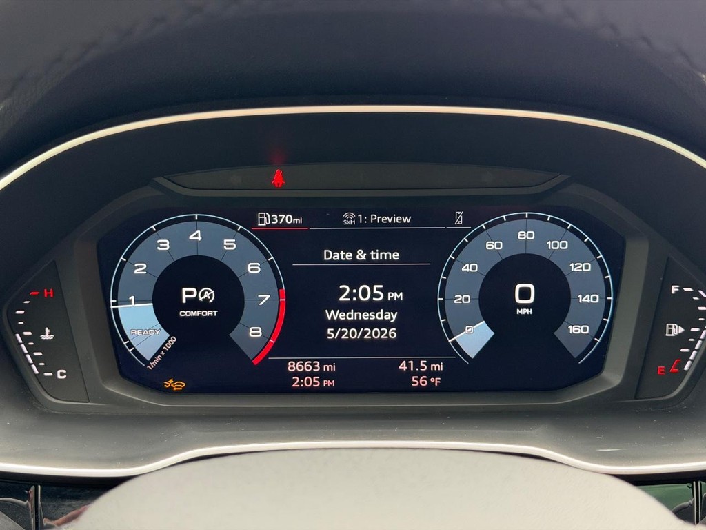 Audi Q3 Vehicle Full-screen Gallery Image 19
