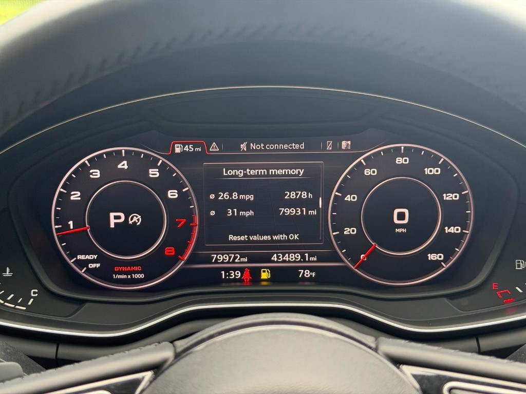 Audi A4 Vehicle Full-screen Gallery Image 20