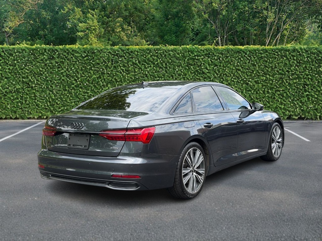Audi A6 Sedan Vehicle Full-screen Gallery Image 03