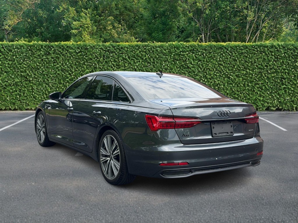 Audi A6 Sedan Vehicle Full-screen Gallery Image 06