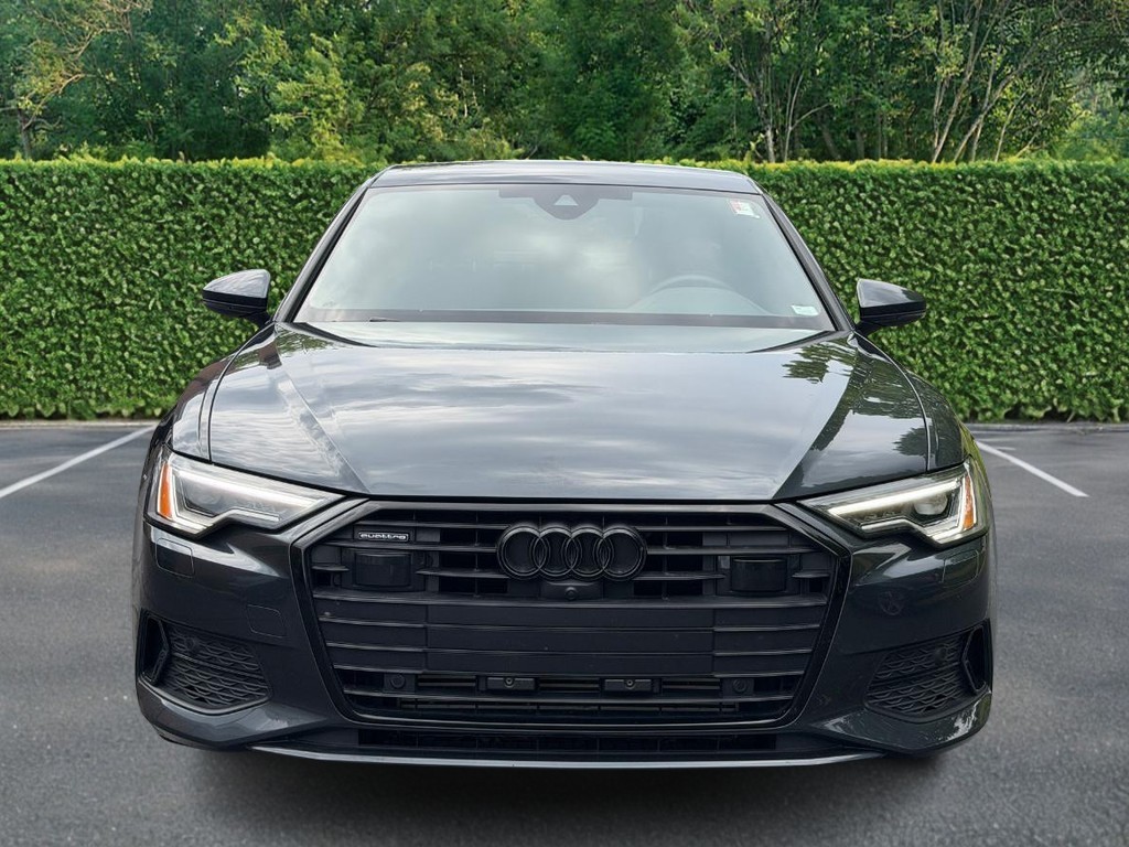 Audi A6 Sedan Vehicle Full-screen Gallery Image 09