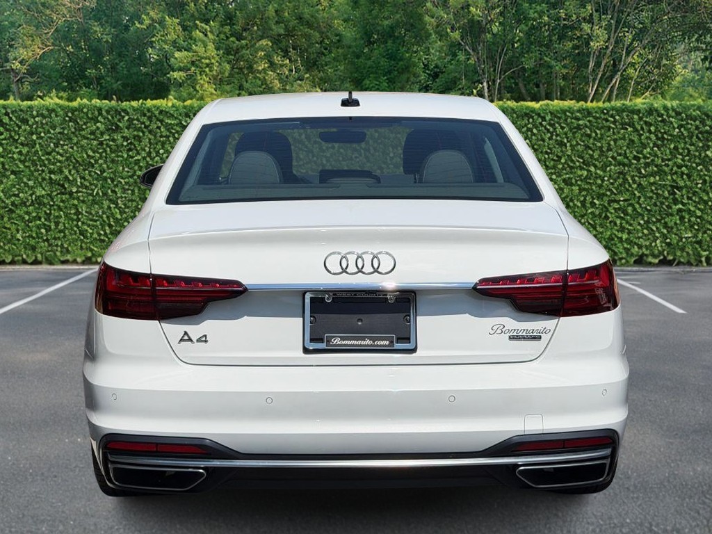 Audi A4 Sedan Vehicle Full-screen Gallery Image 05