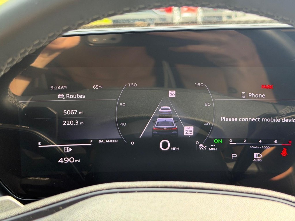 Audi A5 Vehicle Full-screen Gallery Image 18