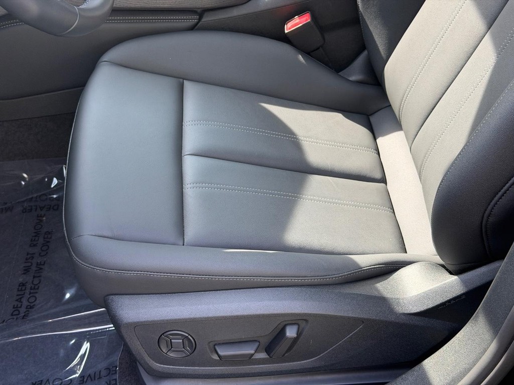 Audi A5 Vehicle Full-screen Gallery Image 21