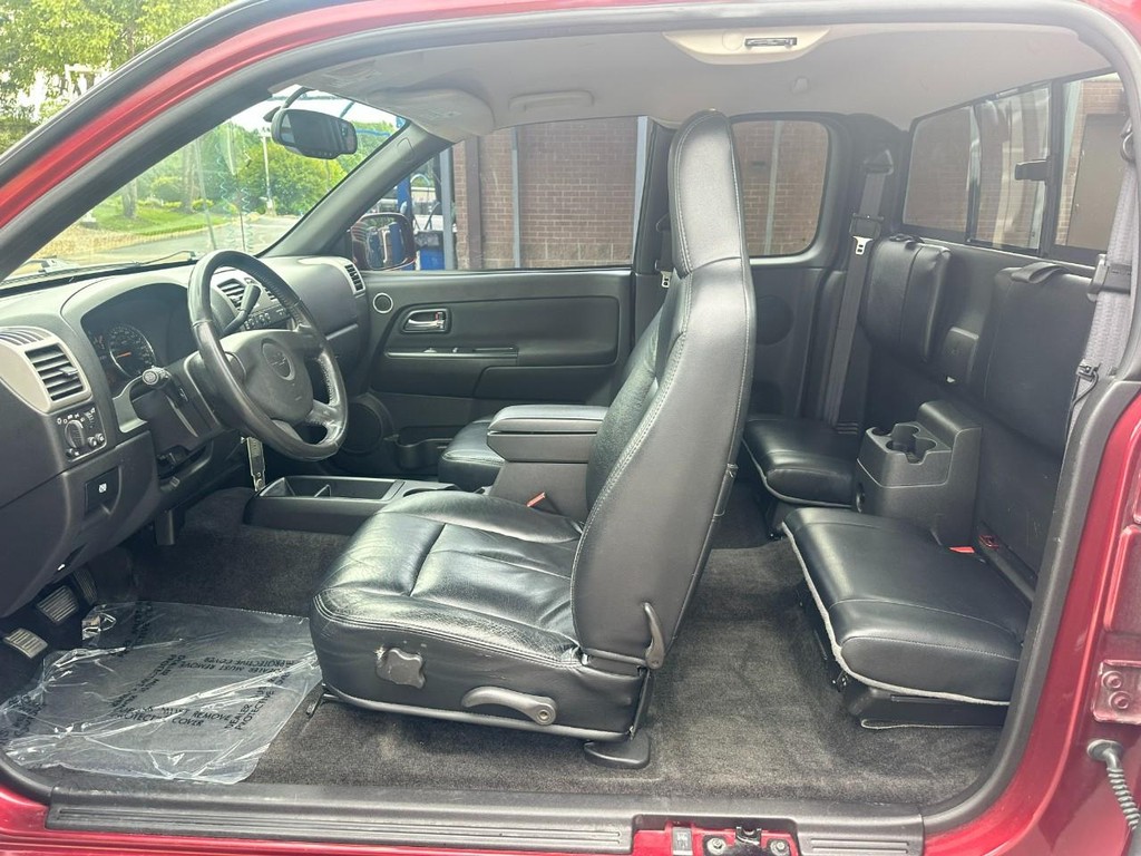 Chevrolet Colorado Vehicle Full-screen Gallery Image 09