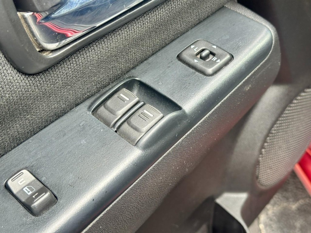 Chevrolet Colorado Vehicle Full-screen Gallery Image 14