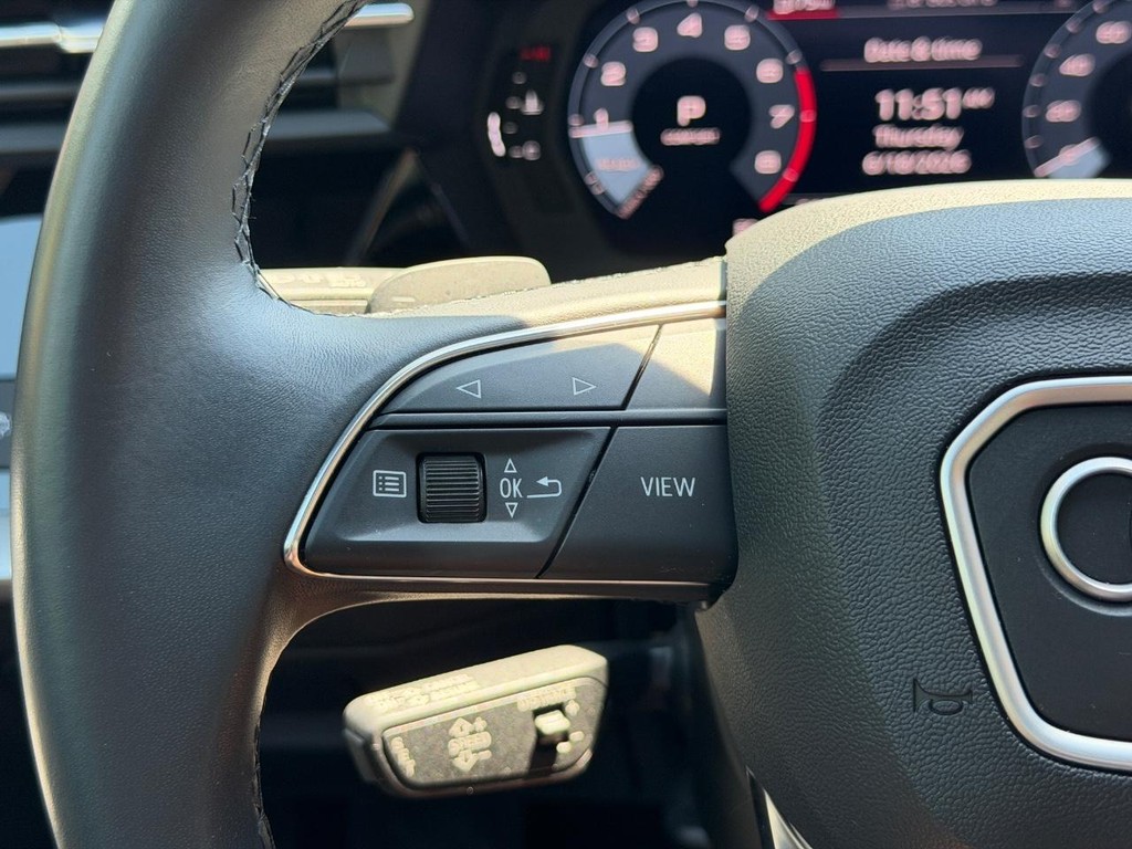 Audi A3 Vehicle Full-screen Gallery Image 17